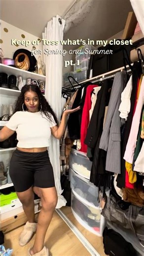 Keep or Toss? Cleaning Out My Fall/Winter Closet 🍂 #shorts #springcleaning #fashiontrends