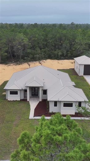 4.6K views · 572 reactions | This new construction home in Florida...