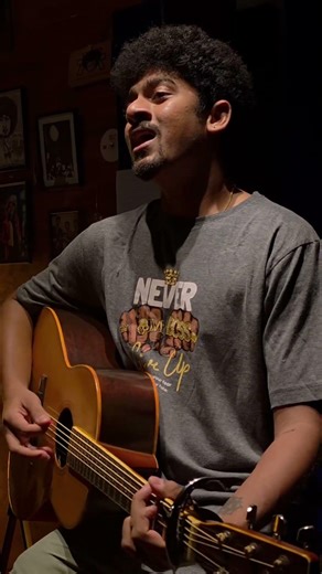 Mathakai amme | මතකයි අම්මේ #trending #cover #youtubeshorts #music #acousticcover #live