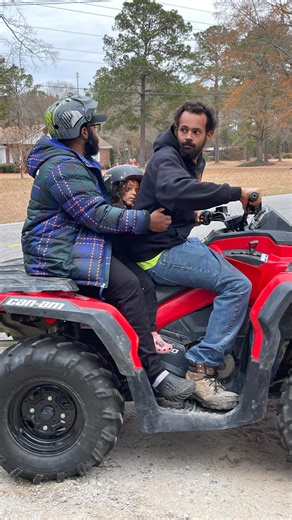 Bryce, Valerie & Storrei on Instagram: "Valerie quickly showed me when we first met that I was not as country as I thought! The first assignment she gave me when she brought me home was to skin a deer and I couldn’t do it. I tried and I can confidently say if it was up to us to survive, we would have to eat plants. Most of y’all don’t know this side of her, I love it! I’m still working on this side of me…loading lol It was nice to be back❤️ #southernraised #pov #dadslife #husbandandwife"