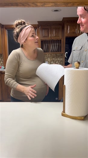 1.6M views · 2.7K reactions | #ad From messy faces to your water breaking, Bounty is tough enough for all of life’s messes  #BountyPartner #quickerpickerupper | The Vondy Fam | Facebook