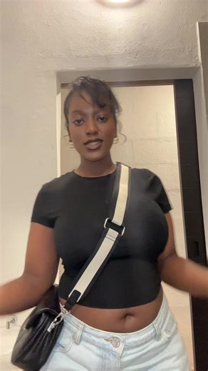 C (@ddoubleccee)’s videos with original sound - pills_of_life