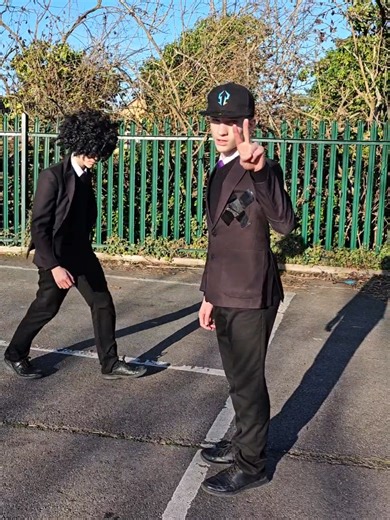 Airwalk: Front vs Back Dance Move Comparison