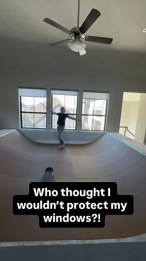 Seriously? Who thought I didn’t see my own windows?! 😂 Follow me to see the next steps! | Josiane Durocher