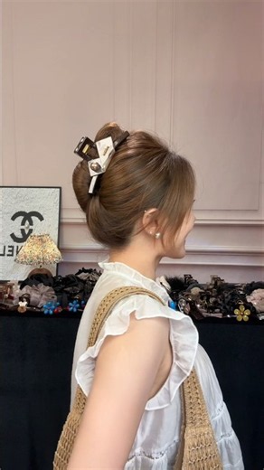 Chic Aesthetic Claw Clip Updo Tutorial 🤍#HairTutorial