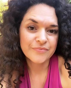 Night sweats? Just because you have them does not mean you’re in menopause. . What causes night sweats? . 1. Estrogen. The drop that happens before your period can cause you to sweat at night. This also happens in perimenopasue. . 2. Adrenal function. Got blood sugar issues? Night sweats. Stressing before bed? Night sweats. Bing eating sugar or drinking mass amounts of alchohol before bed? Night sweats. . What to do? . 1. Meet with your doc if you’re worried or you think it is something more. 2.