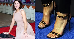 Mandy Moore's Big Feet at Hollywood Walk of Fame Ceremony