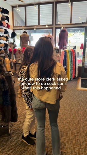 I’m a walking sock curls tutorial at this point 😂 also I had my socks with me because I had taken them out that morning after we left the house so I could film haha #hairinspiration #heatlesscurls #sockcurls #easyhairstyles #funny | Gracemweston