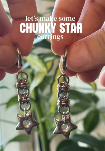 #day4 of making something daily in 2026! (repost as first video didn’t do very well) #earrings #chainmail #handmadejewelry #y2kaesthetic