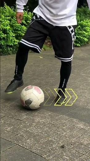 Ronaldinho dribbling skills tutorial ⚽