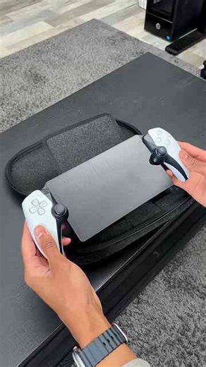 Is this the ultimate PlayStation Portal case? Full breakdown