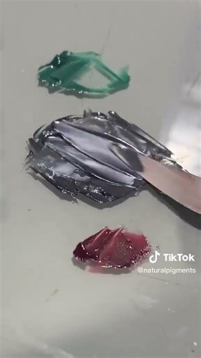 Master Your Greens: A Guide to Using Viridian Oil Color