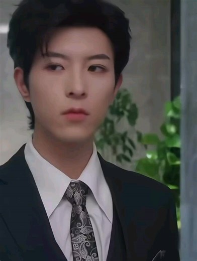 Shivani Yadav | First Mr. Sheng fell in love 😂❤👬 . . . #desire #cdrama #cbl #bl #bldrama #bllove #blcouple #cute #love | Instagram