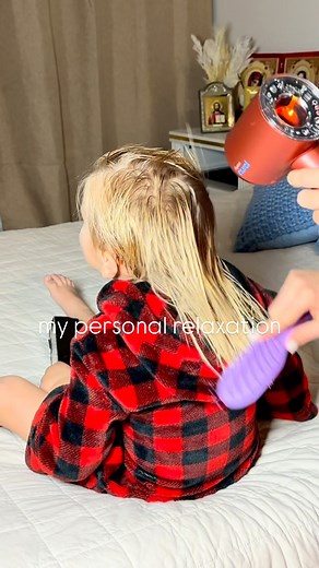 4 comments | Bedtime moments I’ll always treasure 懶 Blow-drying his hair and talking about his day — the sweetest routine before sleep. #bedtimeroutine #momlife #momentslikethese #gentlemoments #mommylife #bedtimevibes #boymom #momandson #eveningroutine #softmoments #reelsmom #familyvibes #usa #ugccreator #kidstyle #toddlerstyle #momcontent | Yuliia Veneta | Facebook