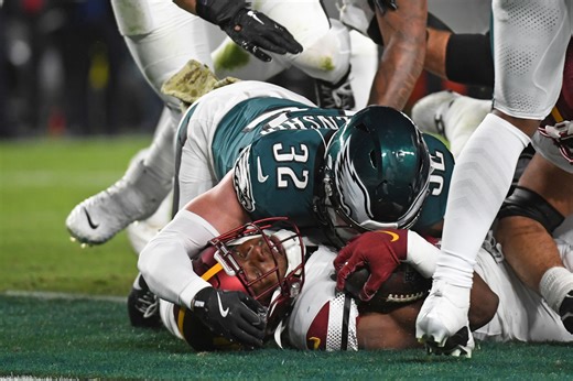 What happened to Brian Robinson? Commanders RB heads back to locker room vs Cowboys