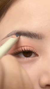 4.3M views · 10K reactions | Hôm nay lên bài kẻ chân màiii #tutorial #trangdiem #trending #reels #xuhuong #makeup | Làm gì cũng phải makeup | Facebook