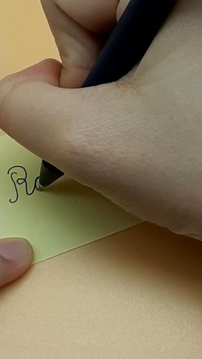 How to write name "Robert" in cursive | Handwriting practice