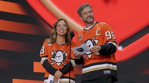 The Anaheim Ducks reunited "Mighty Duck" actors Joshua Jackson (Charlie Conway) and Marguerite Moreau (Connie Moreau) to make their NHL Draft pick. | The Columbus Dispatch
