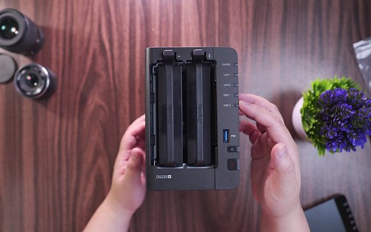 【移动硬盘】Synology DS220+ NAS 查看和备份设置指南！