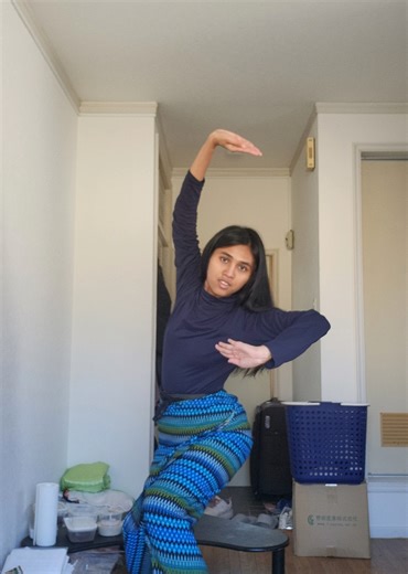 မလွဲရ မနေနိုင် ခိုင်ရဲ့ အငြိမ့် ပိုး စ ဝင်ခဲ့တဲ့ @Tr Aye Thein(Dance Teacher) ရဲွ အငြိမ့် သီချင်းလေးနဲ့ #emerald #အငြိမ့် #myanmartraditionaldance ##randomdancebykhaing