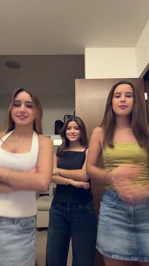 Videos de polys (@poolyyss) con “Eu Tô Fazendo uma Mágica - Gordinho Bolado & Felipe Original”