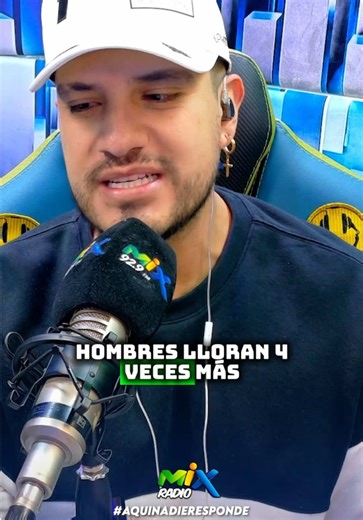 Hombres confirman? #aquinadieresponde . #mixcolombia #crispasquel #parejas #colombia