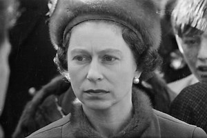 Qué fue la Tragedia de Aberfan, el "mayor arrepentimiento" de la reina Elizabeth