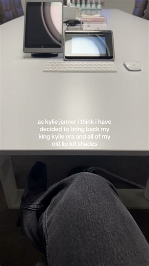 Kylie Jenner Lip Kit Collection: A Glimpse into King Kylie's Makeup Empire