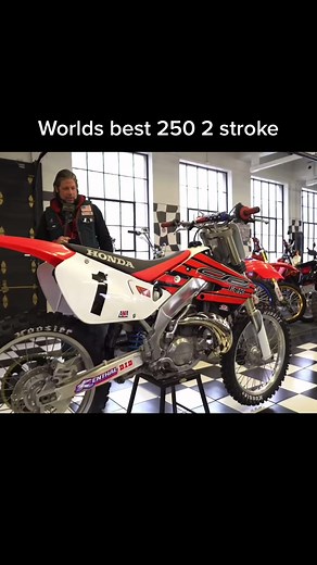1999 Honda CR250 2-Stroke Retro Dirt Bike Showcase