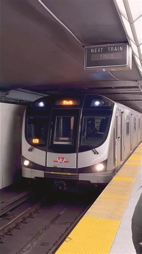 “Toronto Rocket” subway train 🇨🇦