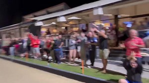 🤯 What an INSANE finish to tonight’s Megabowl as Nowra’s Kate Carriage trailed the jack for a superb victory in the final to take home $1280! If that’s what we can expect at the Australian Open presented by Apia, then it’s going to be an insanely good fortnight on the Gold Coast! | Bowls Australia