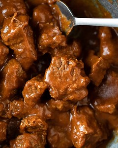 Swap ground beef with a boneless chuck for a heartier, chunky chili. To prepare, brown the meat first, then following the recipe as directed. Once covered, simmer low and slow for about 90 minutes until meat is tender. | Carroll Shelby’s Chili & Fixin’s