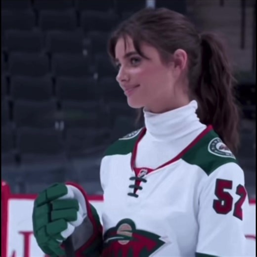 Exploring Taylor Hill's Stunning Beauty and Aesthetic