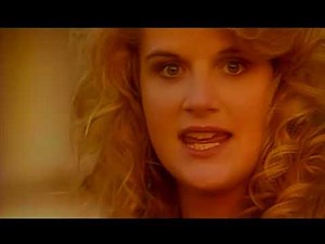 Trisha Yearwood-She's In Love With The Boy