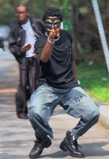 Sweetest dc on TikTok now.. Dc: Me✋ #bigalien #sugarcane #dancechallenge #dance #viralvideo @Mayorkun