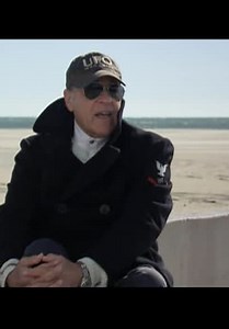 UFO Files S03:E01 - Deep Sea UFOs: Red Alert