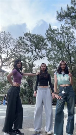 Exploring the Meaning of Tombits in TikTok Dances