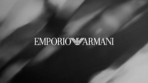 The theatricality of gestures as an affirmation of a strong, free identity is the key of Emporio Armani’s campaign, shot by Max Vadukul in a hi-contrast, cinematographic black and white. Models Cristian Yav, Tristan Ridel, Alberto Perazzolo, Victoria Stella, Nanda Isaia and Leonie Sofia Tesmenitskaya stage a performance suspended in time: physically tense in a dynamic environment, depicting a vortex of energy and vitality that brings the individual and the clothing together. Credits: Michele Biz
