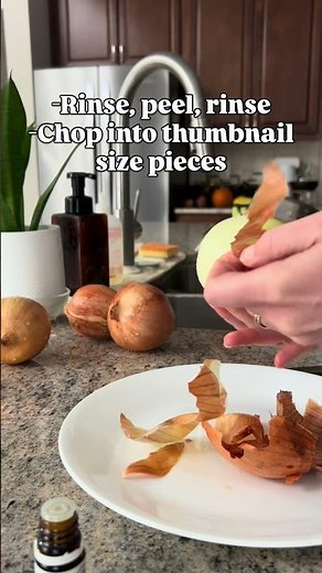 How to Freeze Onions #bulkcooking #eatathome #foodpreservation #autoimmune #foodstorage #batchcook