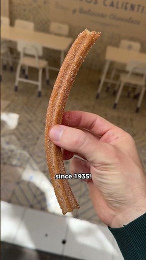 Why Everyone Loves El Moro – Mexico City's Legendary Churro Spot!