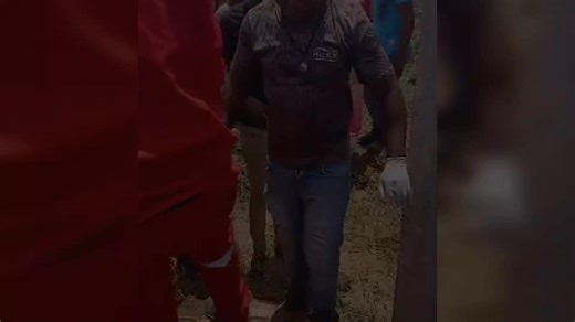 A newborn baby boy has been retrieved from a blair toilet in the Bhani area under Chief Charumbira. The baby is in good health and admitted to Masvingo General Hospital. 📹: George Maponga | The Herald-Zimbabwe