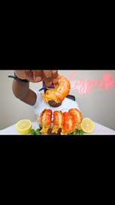 8.5K views · 183 reactions | The BIGGEST shrimp I’ve ever had! Mega prawns 襤 #prawns #seafood #mukbang | Cuzzo Ab | Facebook