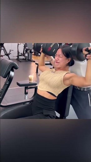 Korean FBB Muscle Mommy Jihyun Park Motivational Video #shorts #gymgirl #fbb #biceps #abs