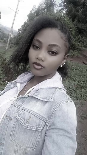 🦋Anita🦋 (@missroyalty_)’s videos with Dusuma Unplugged - Meddy