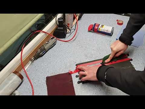 HOW TO: Clean Scalextric slot car track