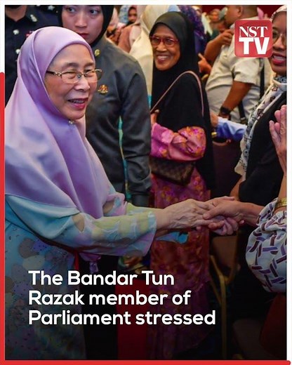 Wan Azizah: Women should be courageous, take on greater roles
