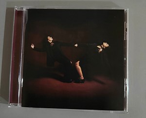 Alessia Cara - Love & Hyperbole