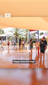 Families have been making a splash at the Alice Springs aquatic centre this afternoon, gathering for an Australia Day pool party. The free family day included pool games, a DJ, bushfood classes and a movie screening. | ABC Alice Springs