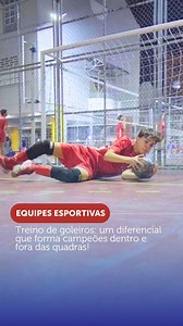 Treino de goleiros: um diferencial que forma campeões dentro e fora das quadras! ❤️💙 No Colégio Santo Agostinho, oferecemos um treinamento específico para goleiros, uma experiência que vai muito além da técnica. 🥅 Nesses treinos, nossos estudantes desenvolvem liderança, disciplina e socialização, aprendendo valores que fazem diferença no esporte e na vida. ⚽ #csag #csabh #colegiosantoagostinho | Colégio Santo Agostinho . BH