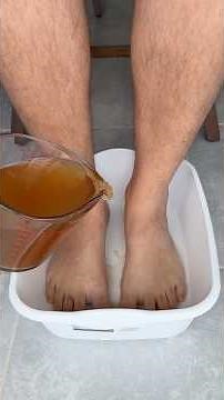 Homemade foot soak that dermatologists hate #HomeRemedy